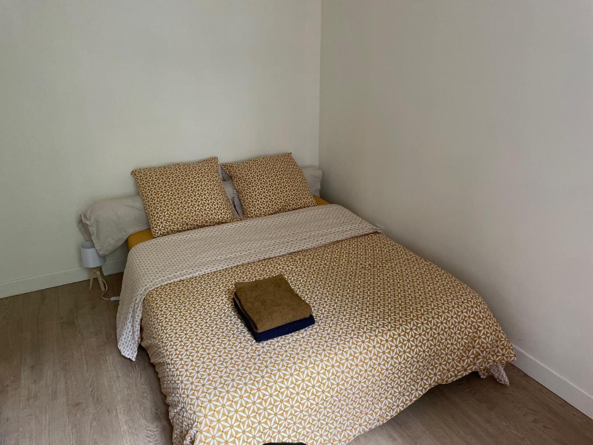 Chambre Dans Une Maison Partagee Неї-сюр-Марн Екстер'єр фото