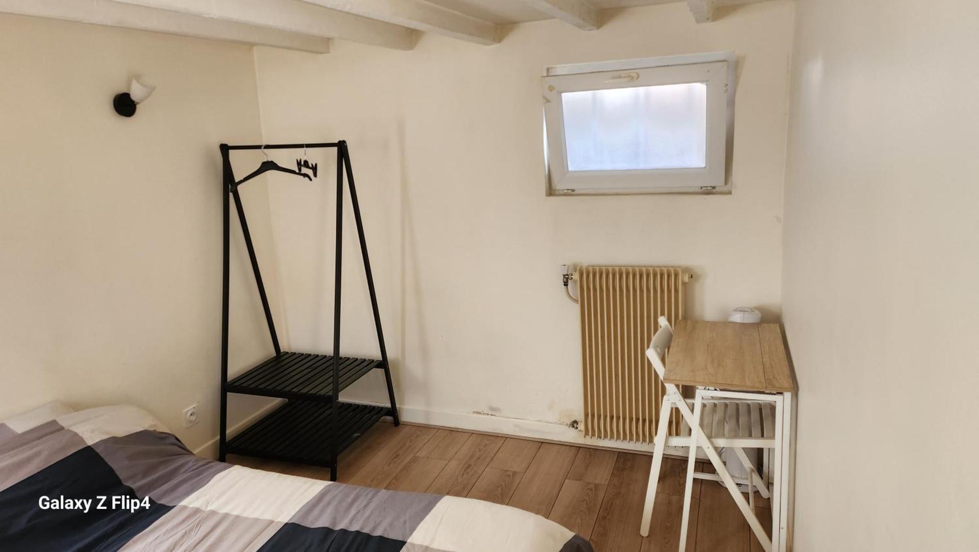 Chambre Dans Une Maison Partagee Неї-сюр-Марн Екстер'єр фото
