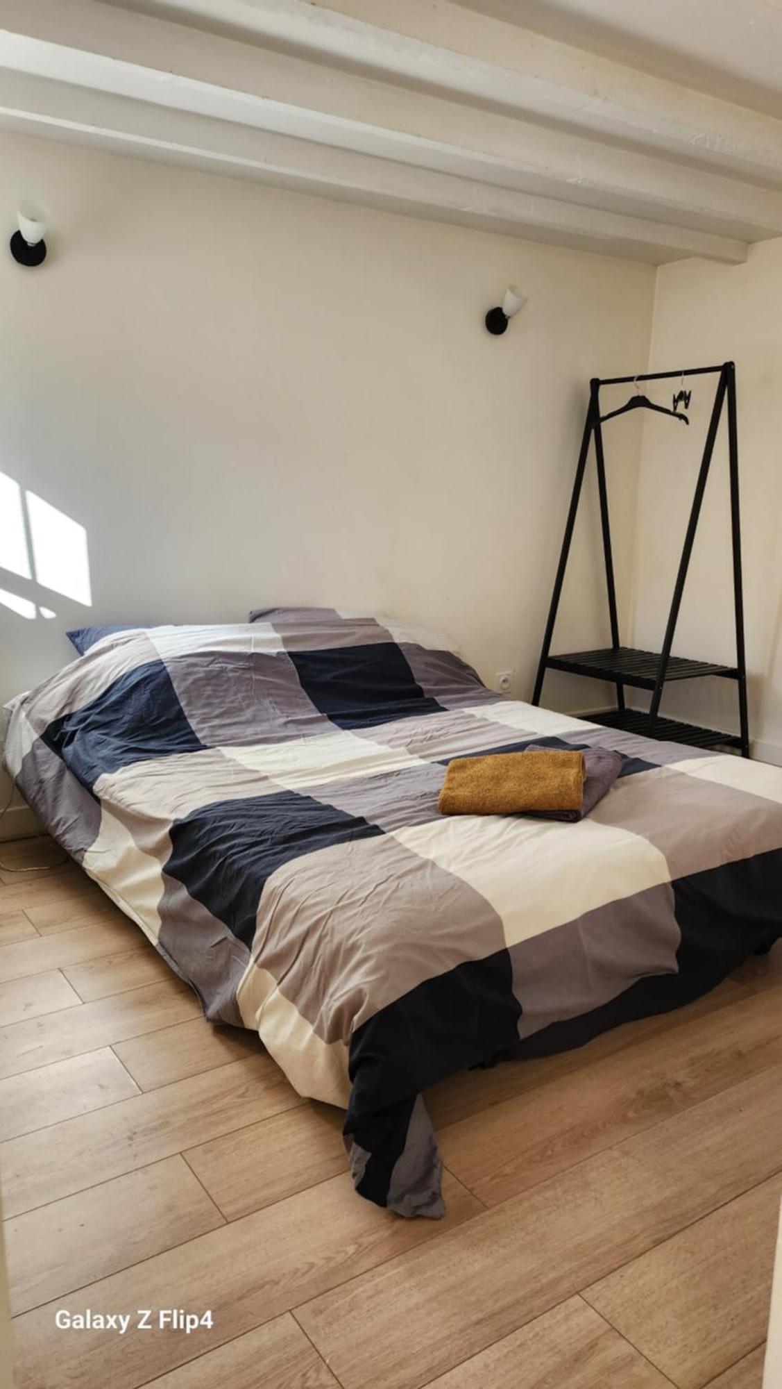 Chambre Dans Une Maison Partagee Неї-сюр-Марн Екстер'єр фото
